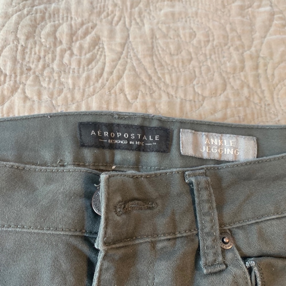 Size 6 Ankle Jeggings